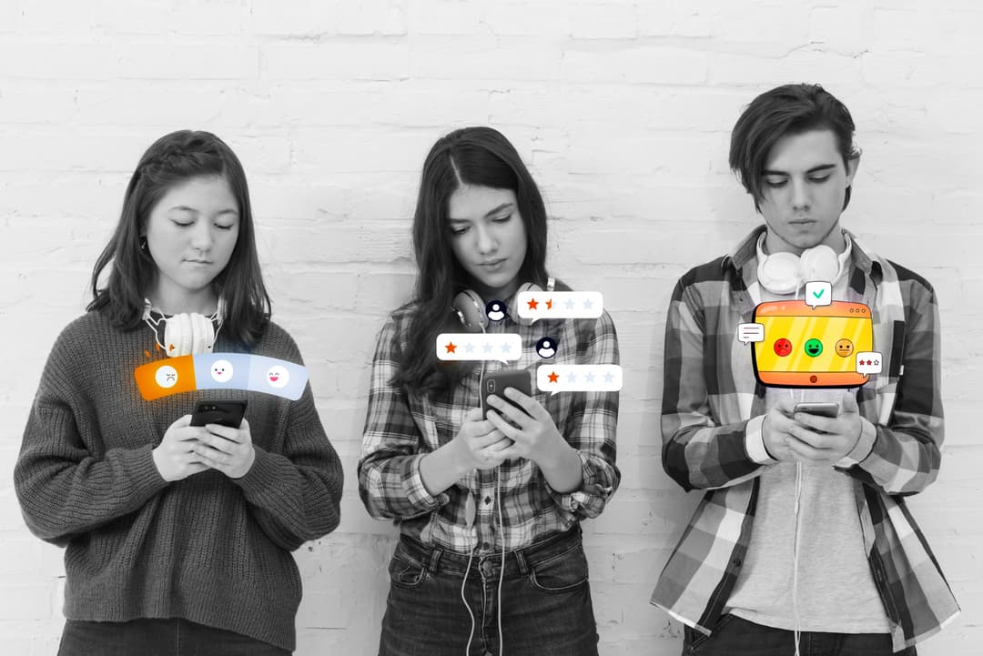 Social Media Marketing vs Social Media Management: What Is the Difference?